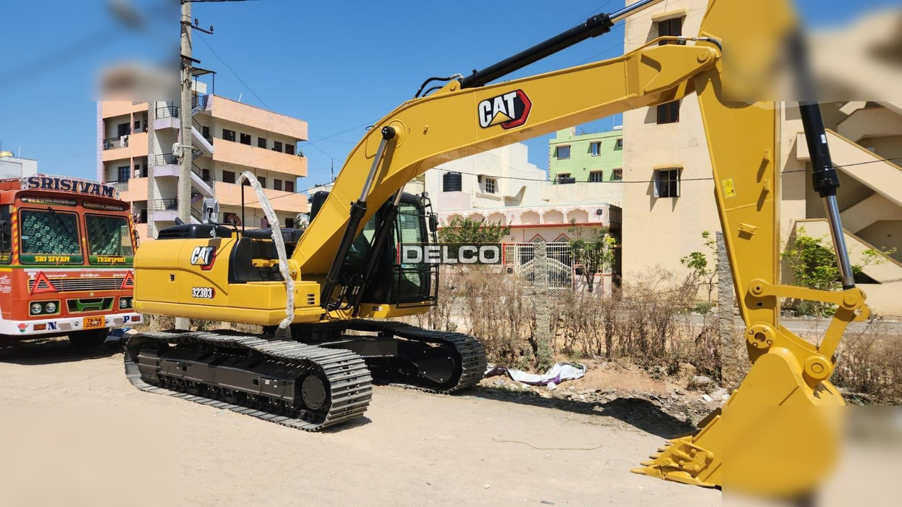 CATERPILLAR 323D3 - Bæltegravemaskine: billede 1 CATERPILLAR 323D3 - Bæltegravemaskine: billede 1