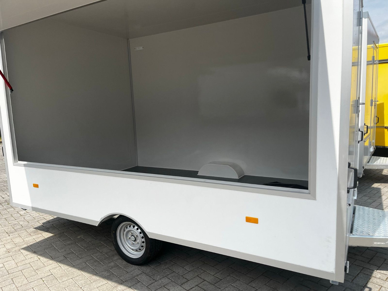 Esselmann Sandwichanhänger Verkaufsanhänger leer - Salgsvogn: billede 3 Esselmann Sandwichanhänger Verkaufsanhänger leer - Salgsvogn: billede 3