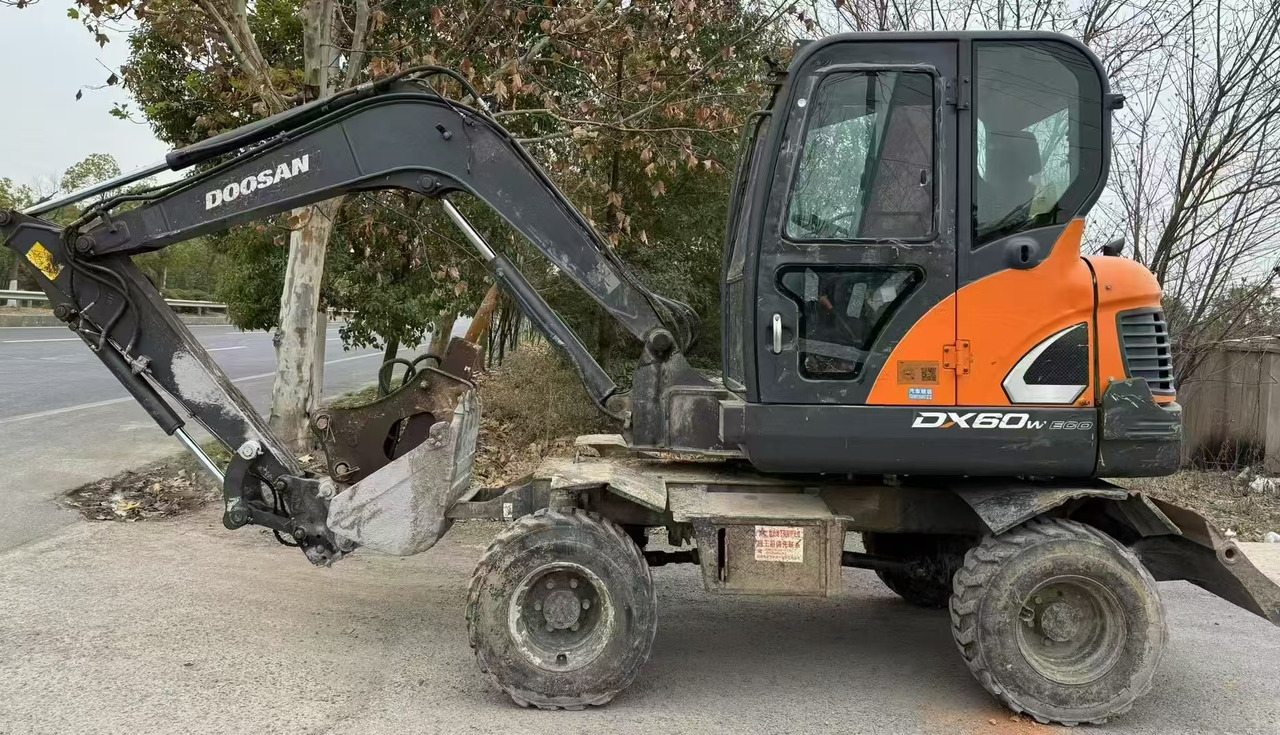 Doosan DX60 - Hjulgravemaskine: billede 4 Doosan DX60 - Hjulgravemaskine: billede 4