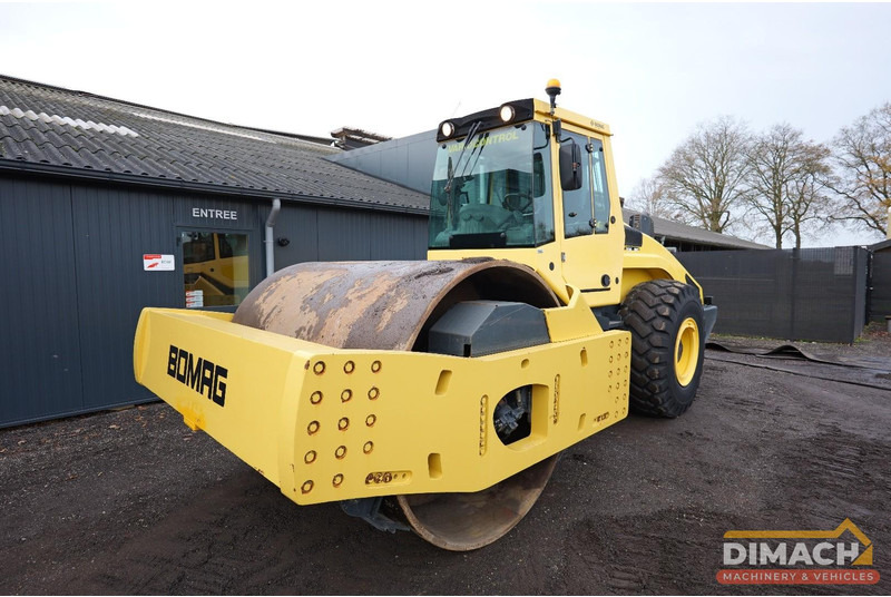 Bomag BW226 DH-4i BVC Trilrolwals - 27 ton - GPS pakket -TOP conditie - camera - Deutz 6 cil. - Tromle: billede 5 Bomag BW226 DH-4i BVC Trilrolwals - 27 ton - GPS pakket -TOP conditie - camera - Deutz 6 cil. - Tromle: billede 5