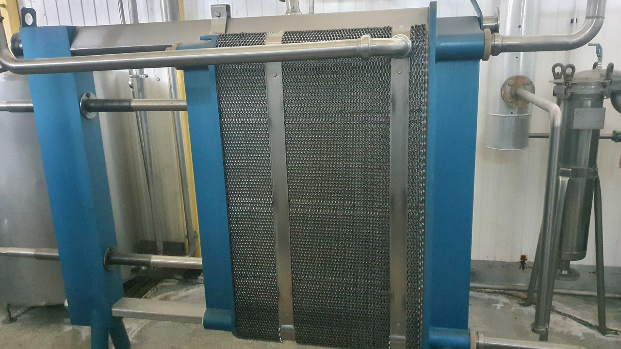 Wymiennik ciepła Spomasz Bełężyce 3500 l/h 10.000 zł + 23% VAT - Entreprenør varmeblæser: billede 1 Wymiennik ciepła Spomasz Bełężyce 3500 l/h 10.000 zł + 23% VAT - Entreprenør varmeblæser: billede 1