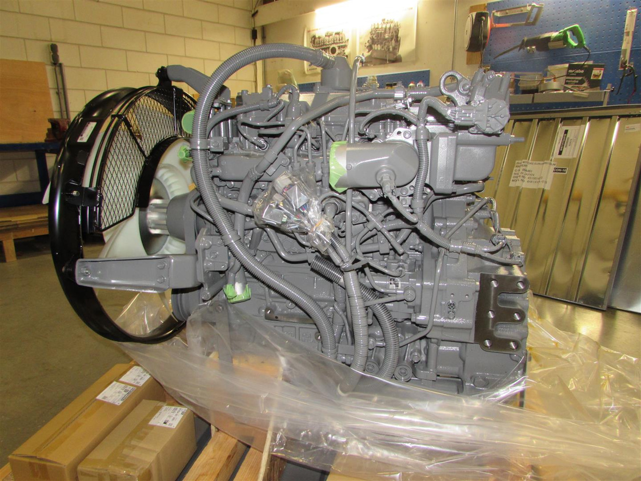 Isuzu 4HK1XYSA-01 - 02 - 04 - Motor for Gravemaskine: billede 2 Isuzu 4HK1XYSA-01 - 02 - 04 - Motor for Gravemaskine: billede 2