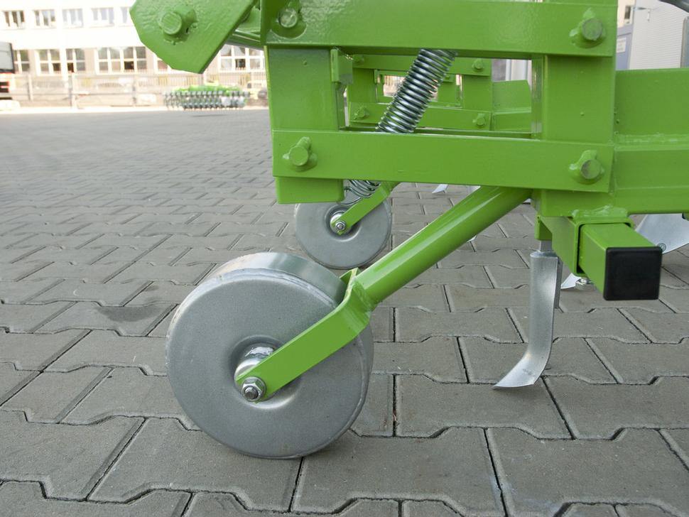 Ny Maskine til jordbearbejdning Bomet Jäthacke-Häufler / Hoe ridger / Butteuse / Rincalzatore assolcatore / Полольник-окучник / Obsypnik: billede 13 Ny Maskine til jordbearbejdning Bomet Jäthacke-Häufler / Hoe ridger / Butteuse / Rincalzatore assolcatore / Полольник-окучник / Obsypnik: billede 13