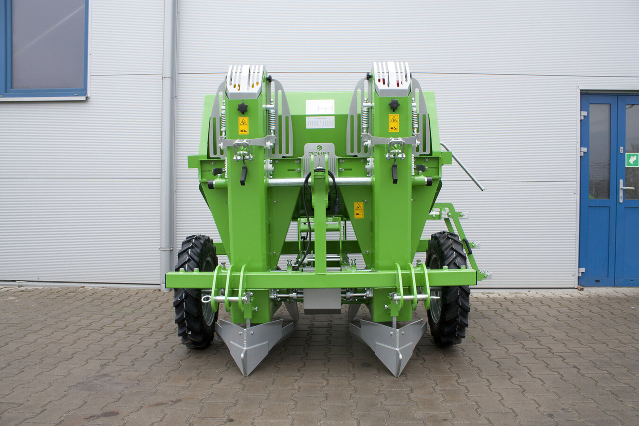 Bomet Kartoffelpflanzmaschine / Potato planter / Planteuse de pomme de terre / Piantapatate / Sadzarka ziemniaków - Kartoffellægger: billede 4 Bomet Kartoffelpflanzmaschine / Potato planter / Planteuse de pomme de terre / Piantapatate / Sadzarka ziemniaków - Kartoffellægger: billede 4