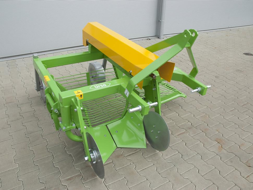 Bomet Siebkettenroder / Potato digger / Arracheuse de pomme de terre / Scavapatate / Однорядная картофельная копалка / Kopaczka do ziemniaków Ursa Z655 - Kartoffeloptager: billede 4 Bomet Siebkettenroder / Potato digger / Arracheuse de pomme de terre / Scavapatate / Однорядная картофельная копалка / Kopaczka do ziemniaków Ursa Z655 - Kartoffeloptager: billede 4