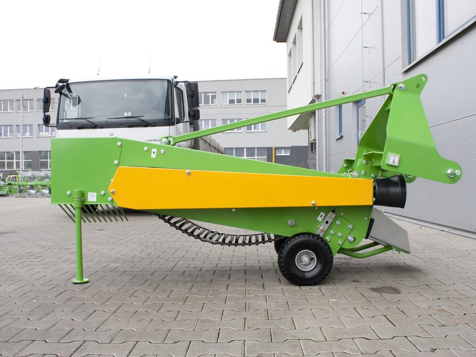 Bomet Siebkettenroder / Potato digger / Arracheuse de pomme de terre / Scavapatate / Однорядная картофельная копалка / Kopaczka do ziemniaków Z656 - Kartoffeloptager: billede 5 Bomet Siebkettenroder / Potato digger / Arracheuse de pomme de terre / Scavapatate / Однорядная картофельная копалка / Kopaczka do ziemniaków Z656 - Kartoffeloptager: billede 5