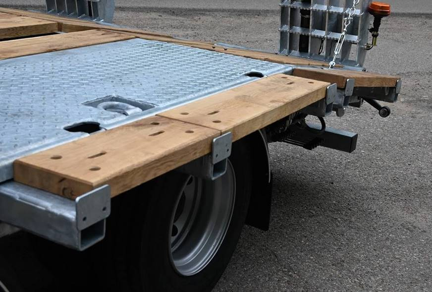 Cynkomet Plattformauflieger / Trailer / Remorque / Rimorchio a piattaforma / Remolque de plataforma / Прицеп для перевозки техники / Przyczepa maszynowa RM-240 18 t - Landbrugs anhænger platform: billede 4 Cynkomet Plattformauflieger / Trailer / Remorque / Rimorchio a piattaforma / Remolque de plataforma / Прицеп для перевозки техники / Przyczepa maszynowa RM-240 18 t - Landbrugs anhænger platform: billede 4