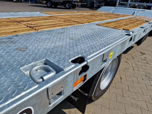 Cynkomet Plattformauflieger / Trailer / Remorque / Rimorchio a piattaforma / Remolque de plataforma / Прицеп для перевозки техники / Przyczepa maszynowa RM-240 18 t - Landbrugs anhænger platform: billede 5 Cynkomet Plattformauflieger / Trailer / Remorque / Rimorchio a piattaforma / Remolque de plataforma / Прицеп для перевозки техники / Przyczepa maszynowa RM-240 18 t - Landbrugs anhænger platform: billede 5