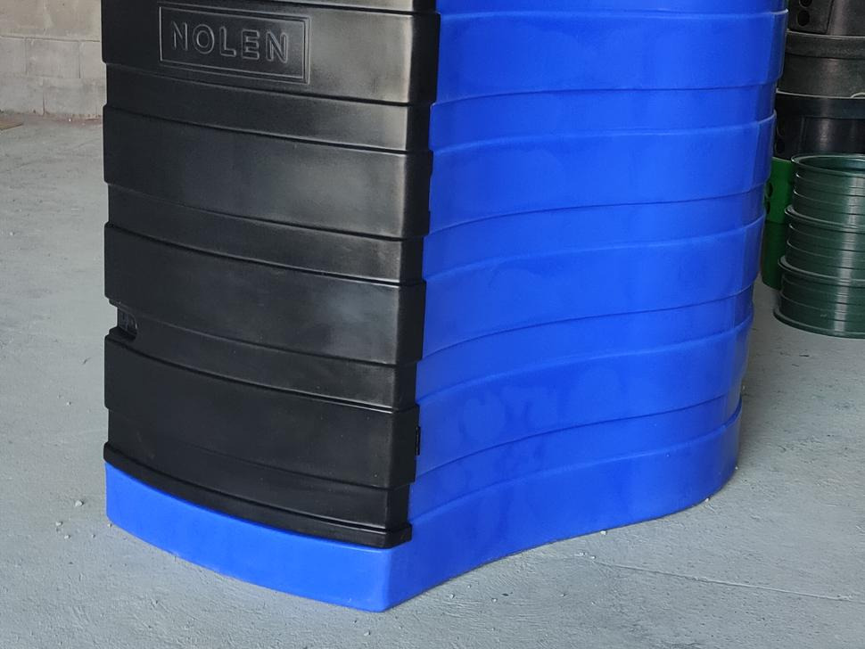 DC AdBlue-Behälter / AdBlue tank / Cuve à AdBlue / Serbatoio / Depósito / Бак для AdBlue / Zbiornik AdBlue 1500 l - Lagertank: billede 3 DC AdBlue-Behälter / AdBlue tank / Cuve à AdBlue / Serbatoio / Depósito / Бак для AdBlue / Zbiornik AdBlue 1500 l - Lagertank: billede 3