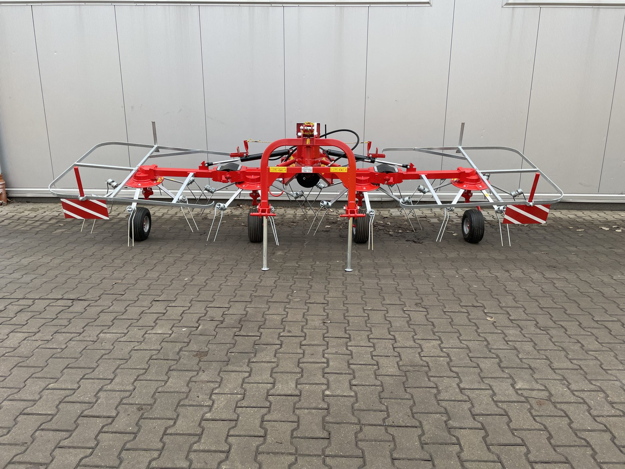 JAR-MET Schwader / Tedder / Faneuse / Przetrząsacz 5,2 m - Høvender: billede 3 JAR-MET Schwader / Tedder / Faneuse / Przetrząsacz 5,2 m - Høvender: billede 3