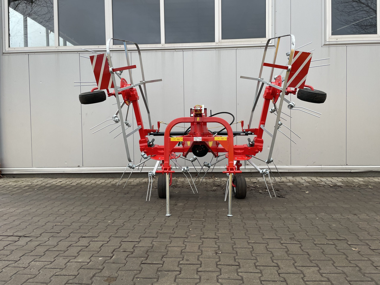 JAR-MET Schwader / Tedder / Faneuse / Przetrząsacz 5,2 m - Høvender: billede 2 JAR-MET Schwader / Tedder / Faneuse / Przetrząsacz 5,2 m - Høvender: billede 2