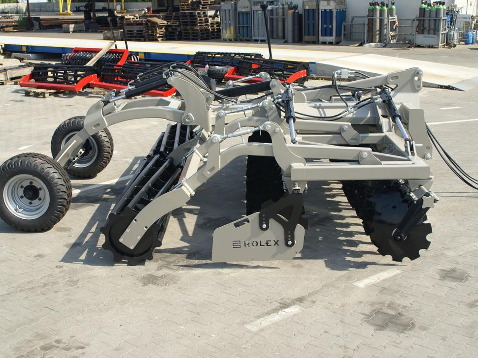 ROLEX Hydraulische Scheibenegge / Hydraulic discs harrow / Dechaumeur à disques / Erpice a dischi / Дисковая гидравлическая борона тип лёгкий с тележкой / Brona talerzowa hydraulicznie składana lekka - Tallerkenharve: billede 3 ROLEX Hydraulische Scheibenegge / Hydraulic discs harrow / Dechaumeur à disques / Erpice a dischi / Дисковая гидравлическая борона тип лёгкий с тележкой / Brona talerzowa hydraulicznie składana lekka - Tallerkenharve: billede 3