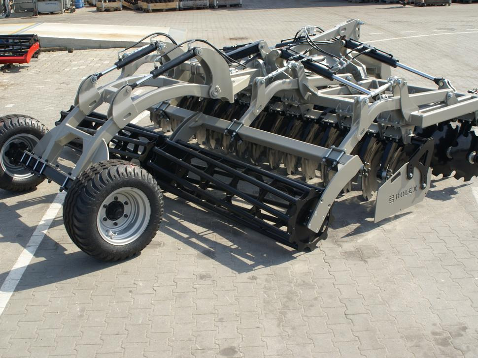 ROLEX Hydraulische Scheibenegge / Hydraulic discs harrow / Dechaumeur à disques / Erpice a dischi / Дисковая гидравлическая борона тип лёгкий с тележкой / Brona talerzowa hydraulicznie składana lekka - Tallerkenharve: billede 4 ROLEX Hydraulische Scheibenegge / Hydraulic discs harrow / Dechaumeur à disques / Erpice a dischi / Дисковая гидравлическая борона тип лёгкий с тележкой / Brona talerzowa hydraulicznie składana lekka - Tallerkenharve: billede 4