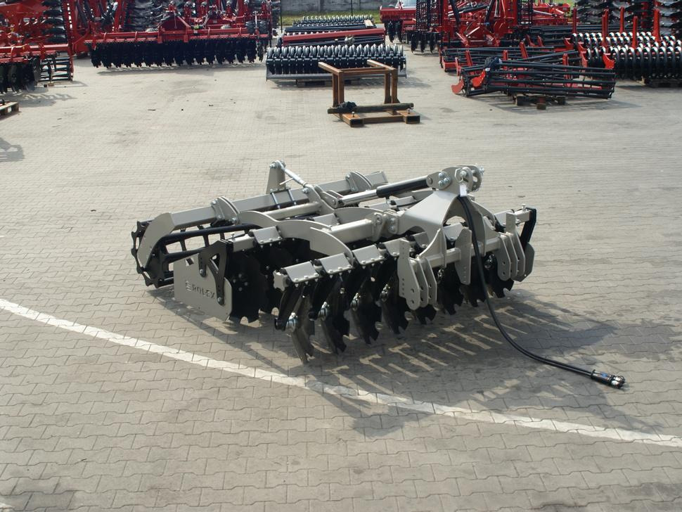 ROLEX Scheibenegge / Disc harrow for vineyards / Dechaumeur à disques pour vignes / Erpice a dischi / Дисковая борона для виноградника / Brona talerzowa do winnic 1,1 m - Tallerkenharve: billede 4 ROLEX Scheibenegge / Disc harrow for vineyards / Dechaumeur à disques pour vignes / Erpice a dischi / Дисковая борона для виноградника / Brona talerzowa do winnic 1,1 m - Tallerkenharve: billede 4