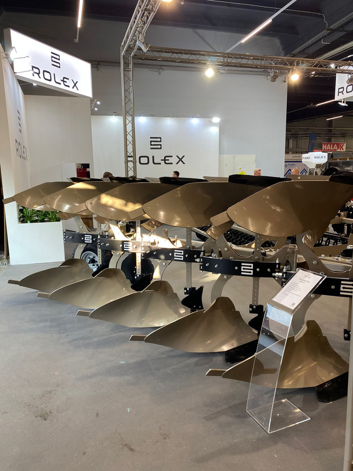 ROLEX Volldrehpflug / Rotary plough / Charrue réversible / Aratro reversibile / Оборотный плуг / Pług obrotowy 3+1 - Plov: billede 2 ROLEX Volldrehpflug / Rotary plough / Charrue réversible / Aratro reversibile / Оборотный плуг / Pług obrotowy 3+1 - Plov: billede 2