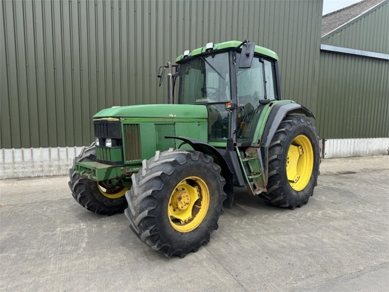John Deere 6800 - Traktor: billede 1 John Deere 6800 - Traktor: billede 1