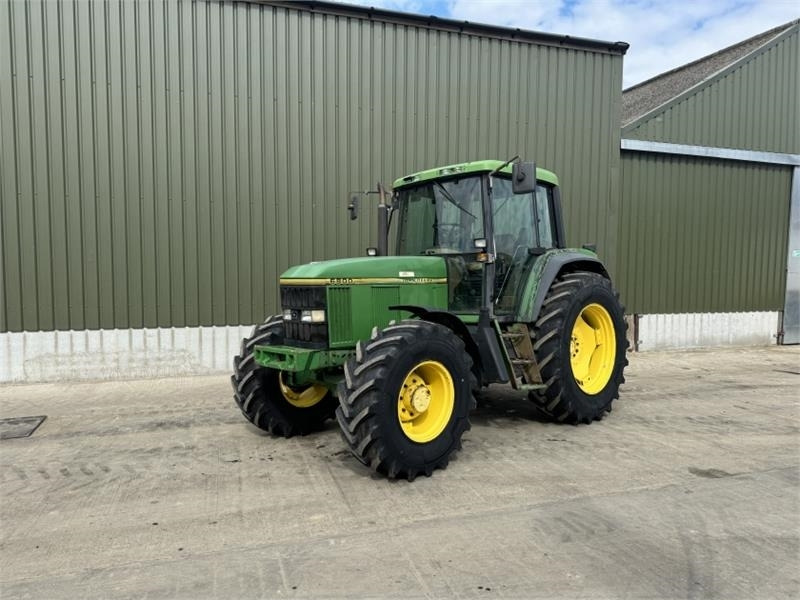 John Deere 6800 Tractor - Traktor: billede 1 John Deere 6800 Tractor - Traktor: billede 1