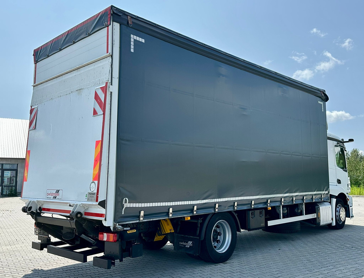 MERCEDES-BENZ ACTROS 1833 / FIRANKA / WINDA / 18 PALET / AUTOMAT / 310 TYS KM / DUŻY SILNIK / 2020 ROK / SYPIALKA - Lastbil med presenning: billede 3 MERCEDES-BENZ ACTROS 1833 / FIRANKA / WINDA / 18 PALET / AUTOMAT / 310 TYS KM / DUŻY SILNIK / 2020 ROK / SYPIALKA - Lastbil med presenning: billede 3
