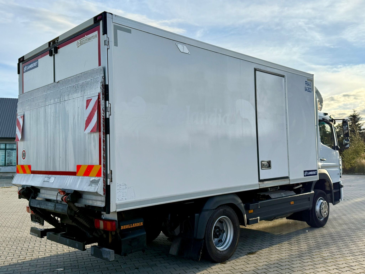 MERCEDES-BENZ ATEGO 1218 / CHŁODNIA / IZOTERMA / WINDA / 5.10 M DŁUGOŚCI / LAMBERET / AUTOMAT / 2017 ROK / 410 TYŚ KM - Kølevogn lastbil: billede 3 MERCEDES-BENZ ATEGO 1218 / CHŁODNIA / IZOTERMA / WINDA / 5.10 M DŁUGOŚCI / LAMBERET / AUTOMAT / 2017 ROK / 410 TYŚ KM - Kølevogn lastbil: billede 3
