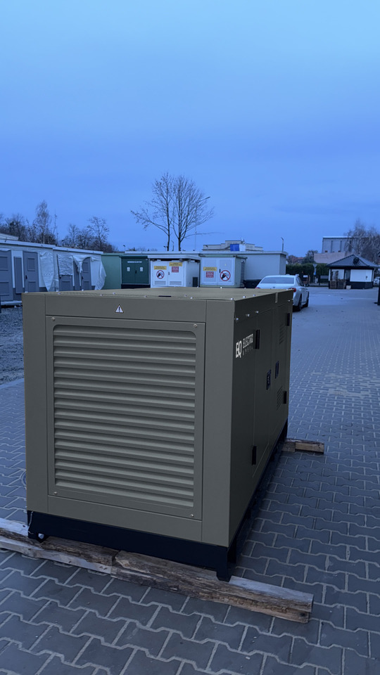 IVECO 30 kVA / 24 kW - Strømgenerator: billede 3 IVECO 30 kVA / 24 kW - Strømgenerator: billede 3