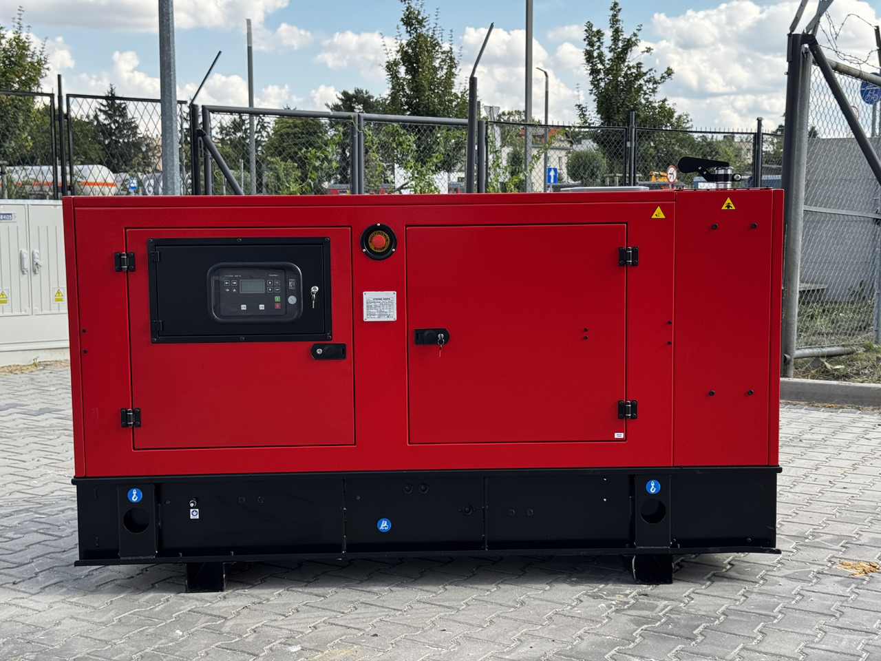 IVECO 80 kVA / 65 kW - Strømgenerator: billede 1 IVECO 80 kVA / 65 kW - Strømgenerator: billede 1