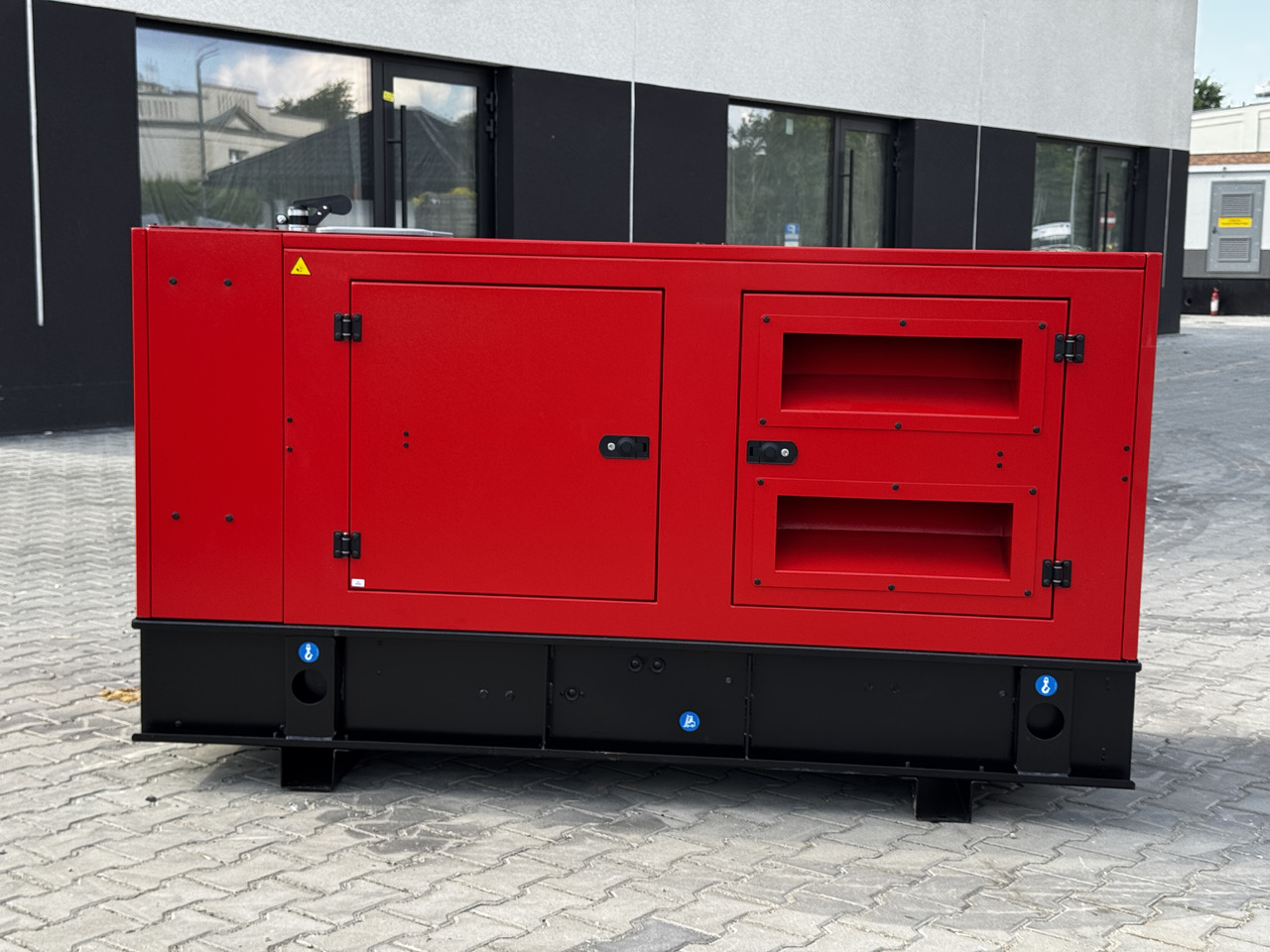 IVECO 80 kVA / 65 kW - Strømgenerator: billede 4 IVECO 80 kVA / 65 kW - Strømgenerator: billede 4