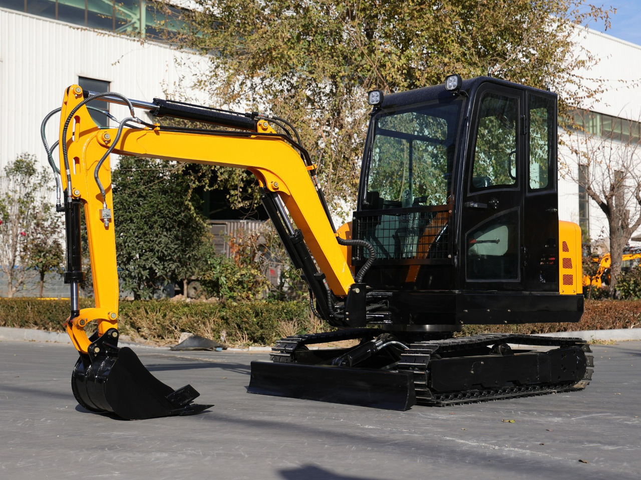 Müller Machinery - Xinchai 4D32 Motor Diesel Mini excavator 3.5 Ton - Müller Machinery MB 35 - VKSH - Minigravemaskine: billede 2 Müller Machinery - Xinchai 4D32 Motor Diesel Mini excavator 3.5 Ton - Müller Machinery MB 35 - VKSH - Minigravemaskine: billede 2