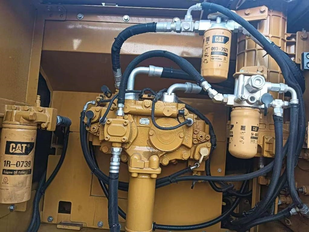 Bæltegravemaskine CAT 324 D2L: billede 13 Bæltegravemaskine CAT 324 D2L: billede 13