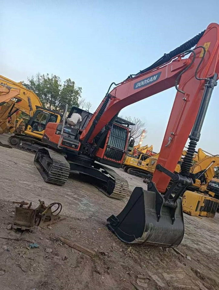 Doosan DX 225 - Bæltegravemaskine: billede 5 Doosan DX 225 - Bæltegravemaskine: billede 5