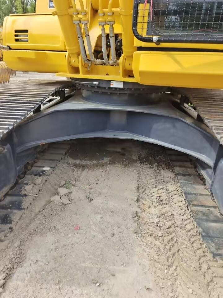 Bæltegravemaskine Komatsu PC 200-8: billede 10