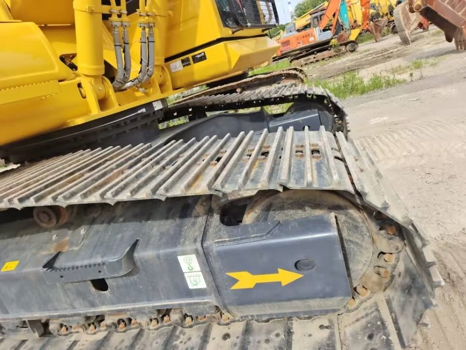 Komatsu PC 200-8 - Bæltegravemaskine: billede 4 Komatsu PC 200-8 - Bæltegravemaskine: billede 4
