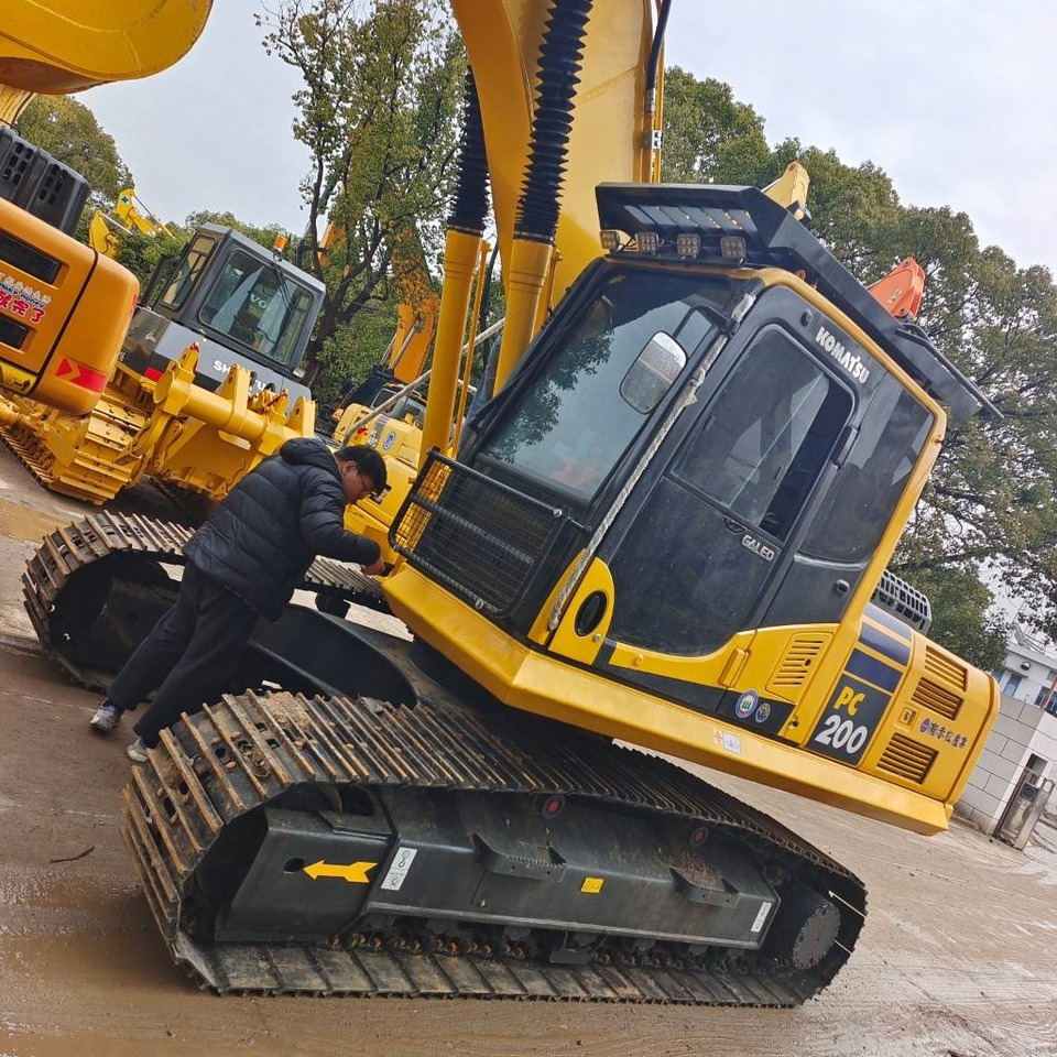 Komatsu PC 200 - Bæltegravemaskine: billede 3 Komatsu PC 200 - Bæltegravemaskine: billede 3
