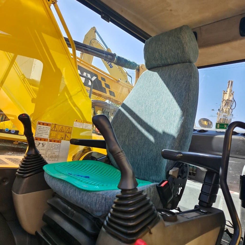 Komatsu PC 200 - Bæltegravemaskine: billede 4 Komatsu PC 200 - Bæltegravemaskine: billede 4