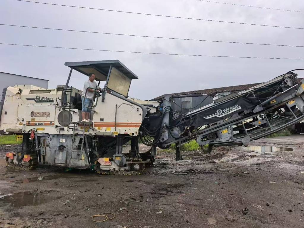 Wirtgen 1900DC - Asfaltfræser: billede 1 Wirtgen 1900DC - Asfaltfræser: billede 1