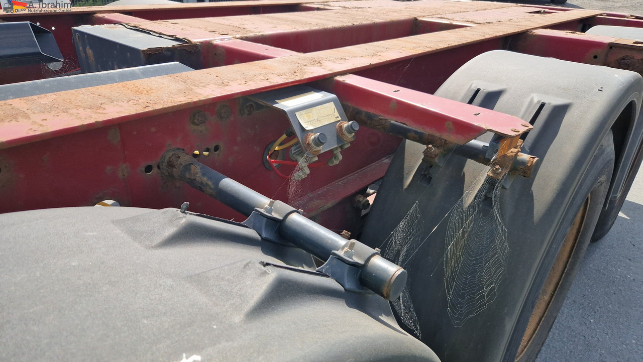 Krone SD Containerchassis 2x 20, 30, 40 ft deutscher Auflieger, ausziehbar - Containerbil/ Veksellad sættevogn: billede 2 Krone SD Containerchassis 2x 20, 30, 40 ft deutscher Auflieger, ausziehbar - Containerbil/ Veksellad sættevogn: billede 2