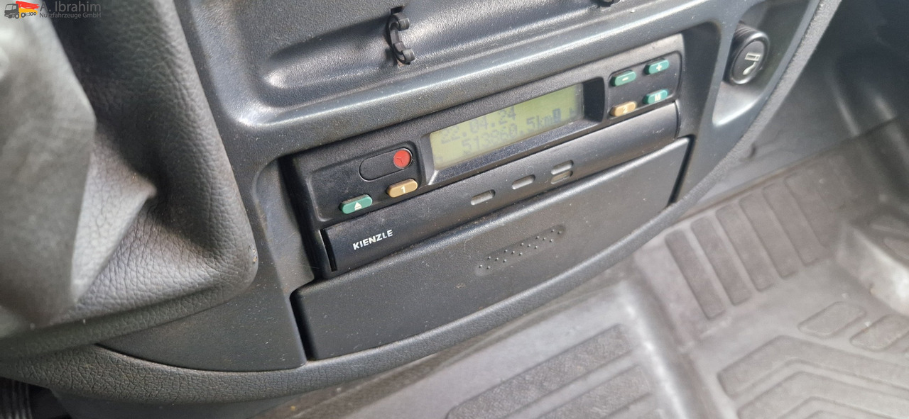 Mercedes-Benz 413 CDI Tiefkühlfächer, autom. Verkaufsklappe Basis ist ok - Kølebil: billede 2 Mercedes-Benz 413 CDI Tiefkühlfächer, autom. Verkaufsklappe Basis ist ok - Kølebil: billede 2