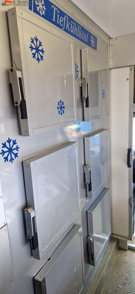 Mercedes-Benz 413 CDI Tiefkühlfächer, autom. Verkaufsklappe Basis ist ok - Kølebil: billede 5 Mercedes-Benz 413 CDI Tiefkühlfächer, autom. Verkaufsklappe Basis ist ok - Kølebil: billede 5