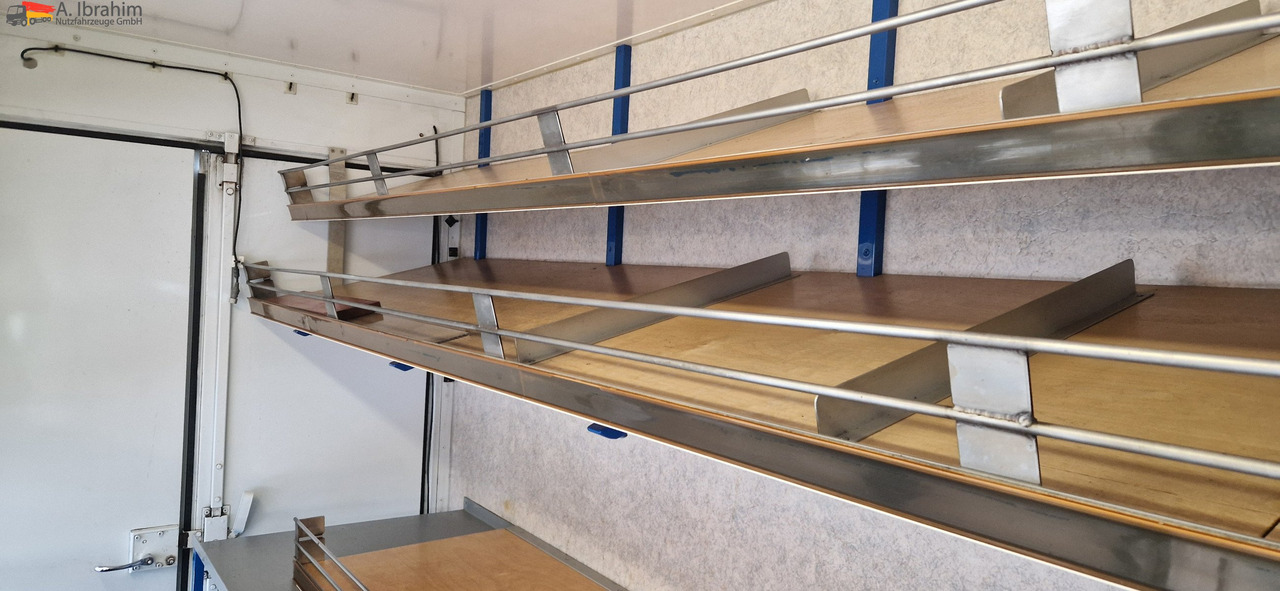 Mercedes-Benz 413 CDI Tiefkühlfächer, autom. Verkaufsklappe Basis ist ok - Kølebil: billede 4 Mercedes-Benz 413 CDI Tiefkühlfächer, autom. Verkaufsklappe Basis ist ok - Kølebil: billede 4