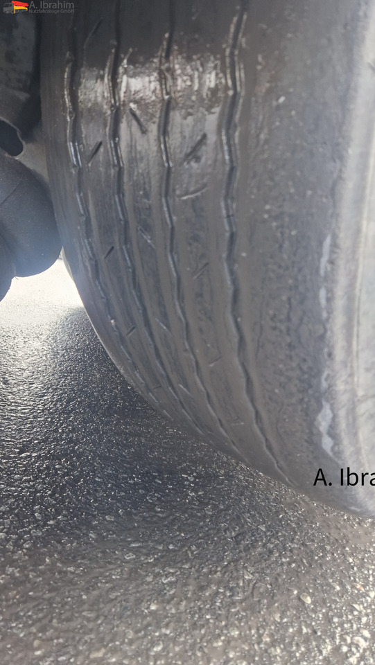 Schmitz SW 24 Schubboden, Liftachse,Ersatzradhalterung Kabelfernbedienung, Trichter - Walking floor sættevogn: billede 5 Schmitz SW 24 Schubboden, Liftachse,Ersatzradhalterung Kabelfernbedienung, Trichter - Walking floor sættevogn: billede 5