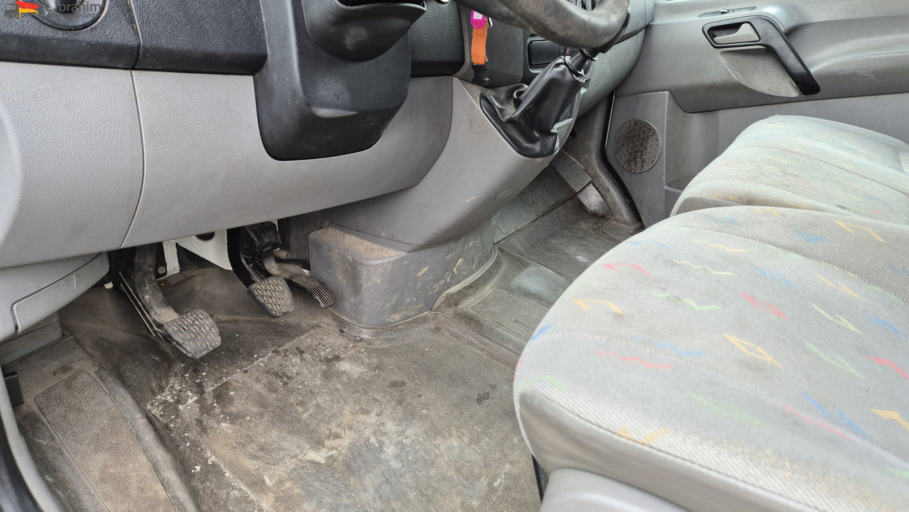 VW Crafter 2.5 Diesel Zustand gut - Varevogn: billede 4 VW Crafter 2.5 Diesel Zustand gut - Varevogn: billede 4