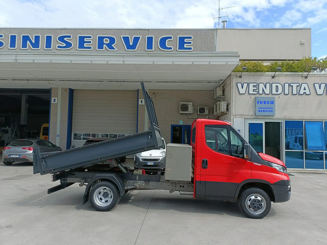 IVECO DAILY 35C12 RIBALTABILE - Ladbil med tip: billede 3 IVECO DAILY 35C12 RIBALTABILE - Ladbil med tip: billede 3