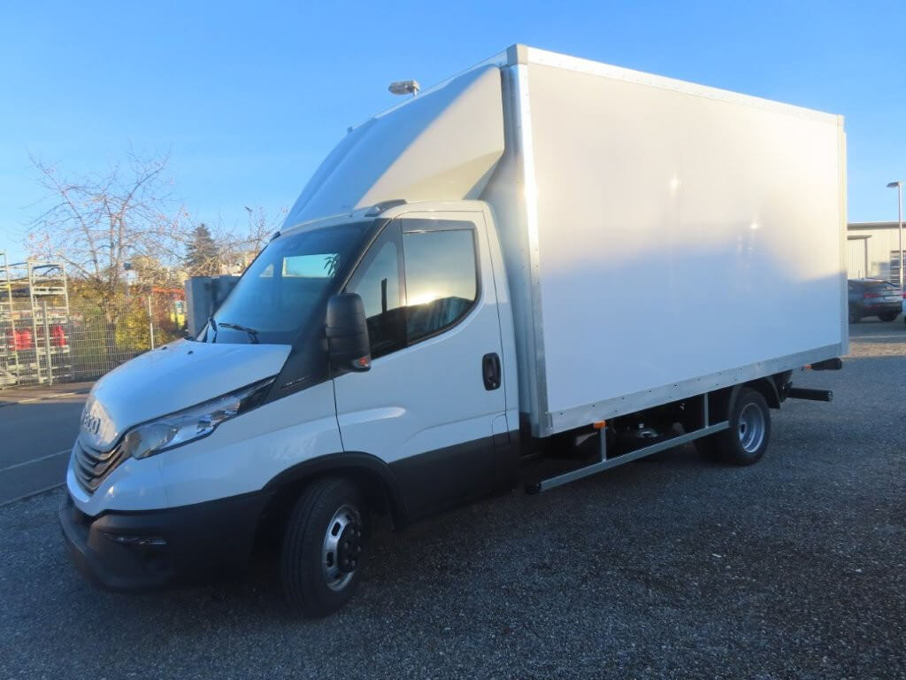 IVECO DAILY 35C16 3000 cc KM 0 - Varebil med kasse: billede 1 IVECO DAILY 35C16 3000 cc KM 0 - Varebil med kasse: billede 1