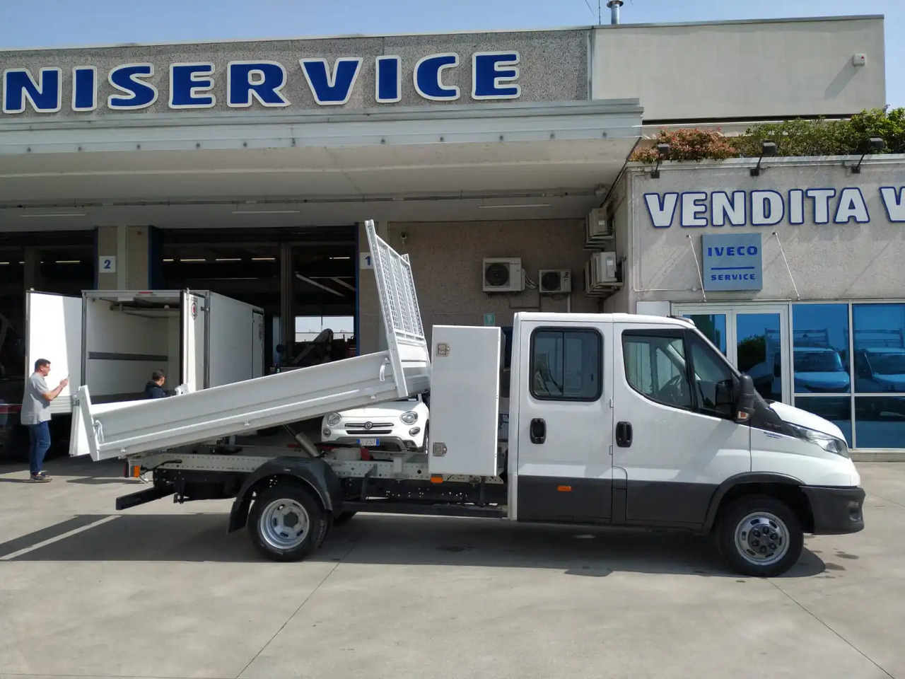 IVECO DAILY 35C16 6 POSTI 3000 CC - Ladbil med tip: billede 2 IVECO DAILY 35C16 6 POSTI 3000 CC - Ladbil med tip: billede 2