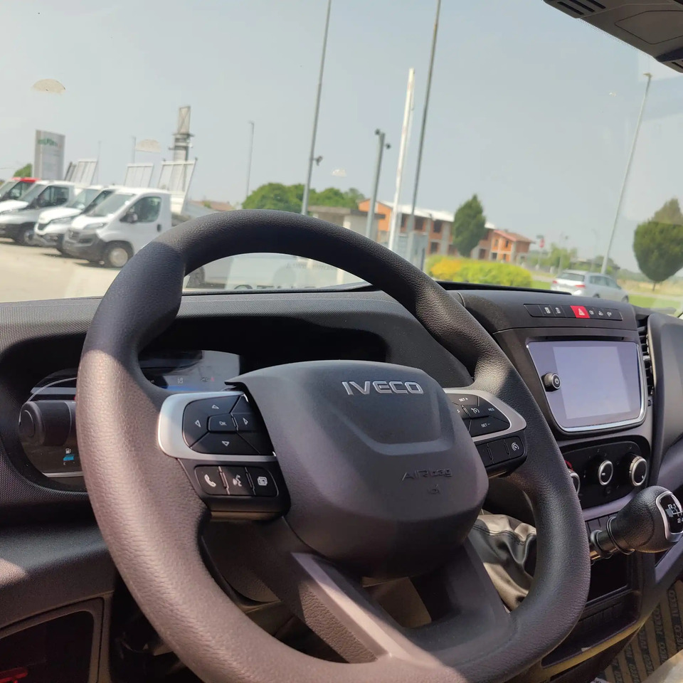 IVECO DAILY 35C16 MOD. 2025 RIBALTABILE TRILATERALE - Ladbil med tip: billede 4 IVECO DAILY 35C16 MOD. 2025 RIBALTABILE TRILATERALE - Ladbil med tip: billede 4