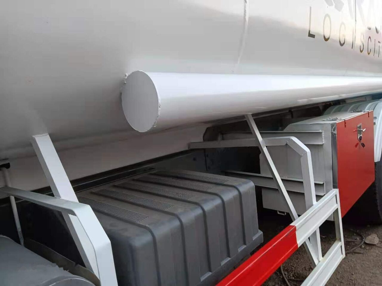 Howo 371 - Tankbil: billede 5 Howo 371 - Tankbil: billede 5