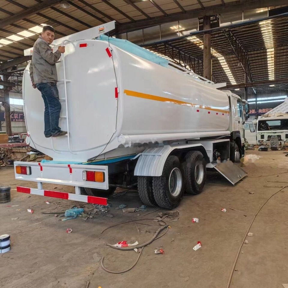 Howo 375 - Tankbil: billede 2 Howo 375 - Tankbil: billede 2