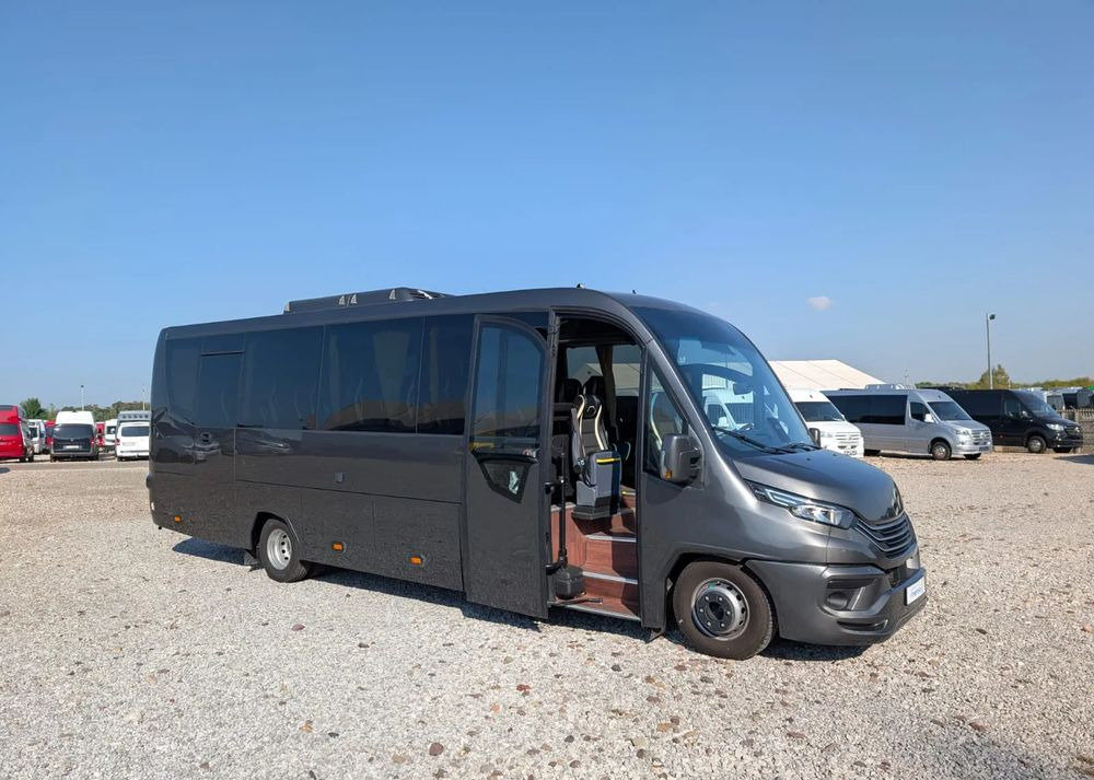 Iveco Daily 70C21 - Minibus, Persontransport: billede 2 Iveco Daily 70C21 - Minibus, Persontransport: billede 2