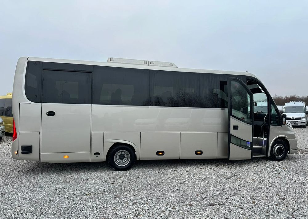 Iveco Daily - Minibus, Persontransport: billede 2 Iveco Daily - Minibus, Persontransport: billede 2