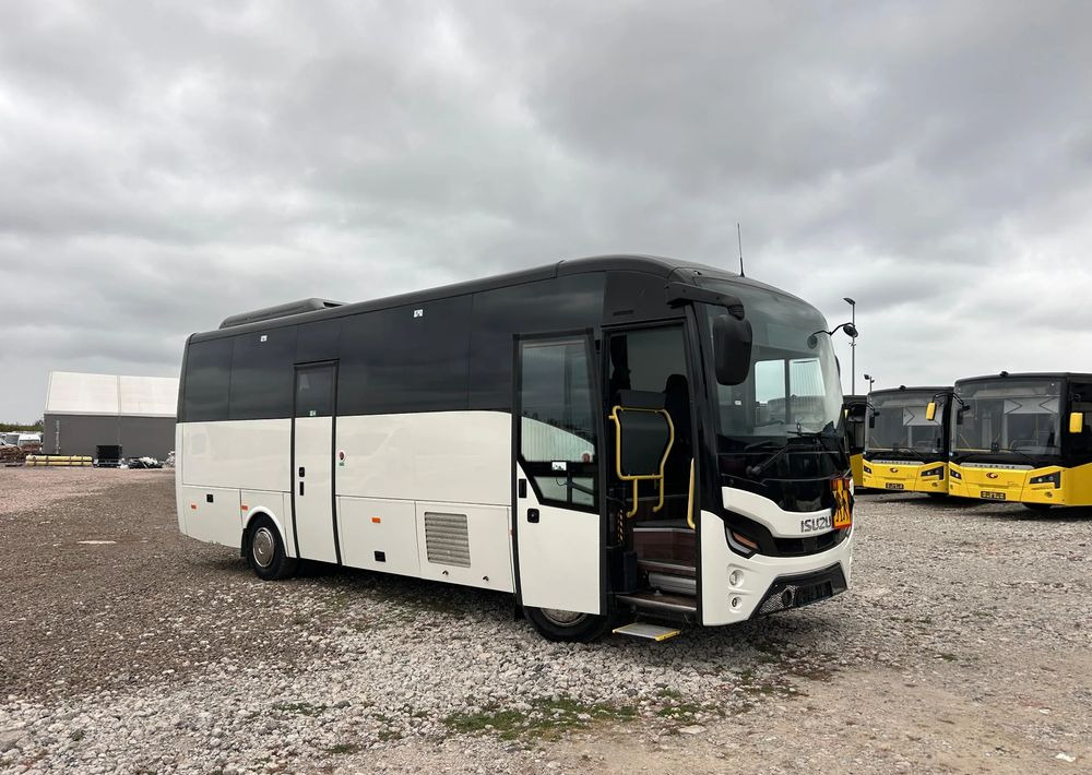 Isuzu Grand Toro - Øvrig maskin: billede 2 Isuzu Grand Toro - Øvrig maskin: billede 2