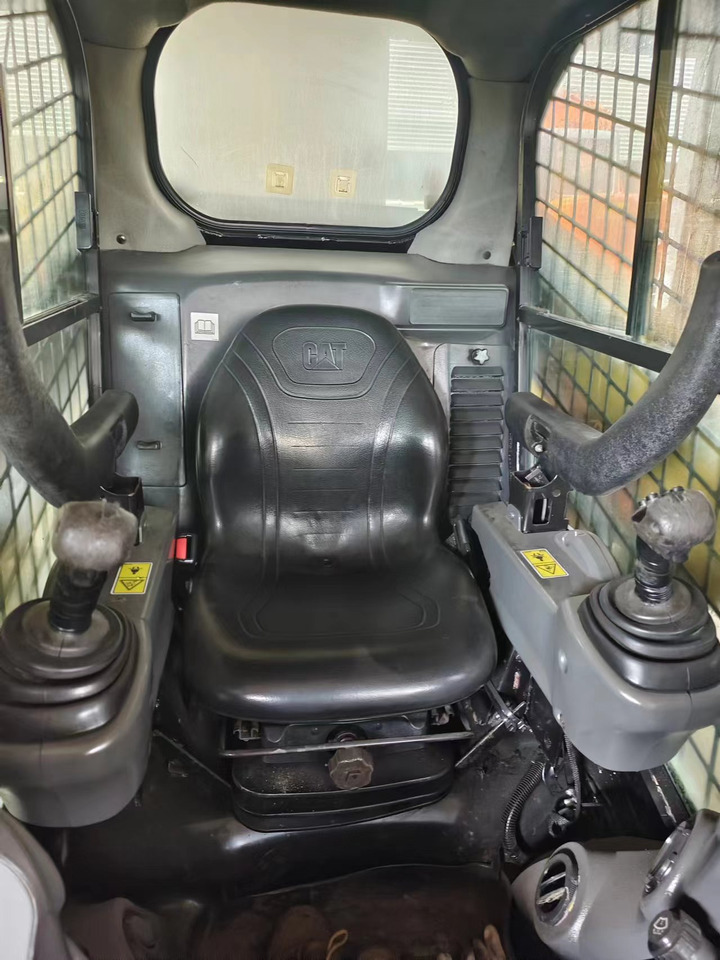 CATERPILLAR 246D - Skridstyret minilæsser: billede 5 CATERPILLAR 246D - Skridstyret minilæsser: billede 5